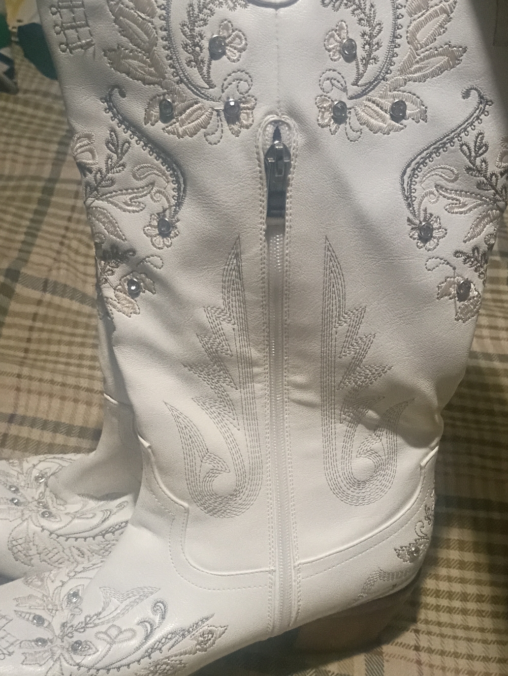 Women's White Embroidered Western Boots